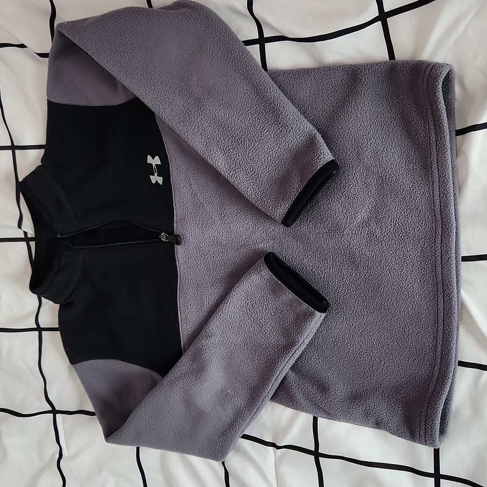 Boys Size 7 Fleece -UA